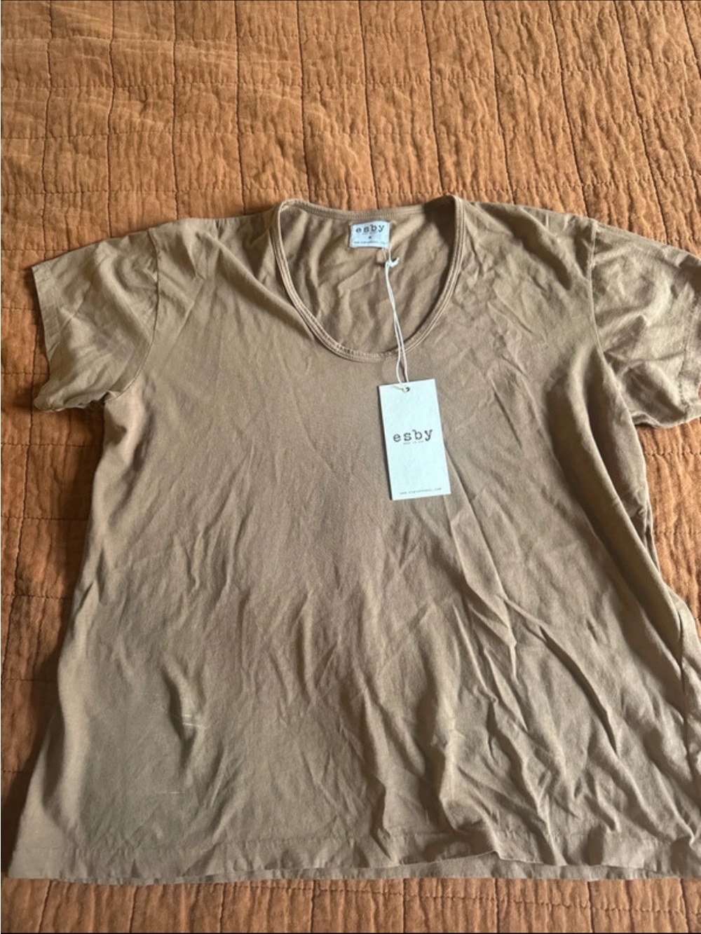 esby Short Sleeve Crewneck Tee